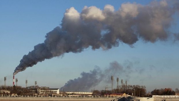 BBC - Uma redução de 25% nas emissões de CO₂ da China é equivalente a uma redução de 6% no mundo (Foto: AFP  via BBC)