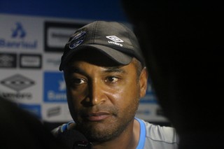 Roger vê ataque mais completo com Henrique: Acréscimo de qualidade