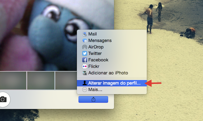 Acessando a ferramenta de alteração de perfil nas redes sociais do Photo Booth do Mac OS X Yosemite (Foto: Reprodução/Marvin Costa)