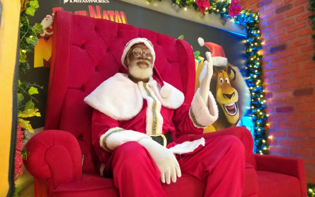 Aposentado De 66 Anos E 1º Papai Noel Negro A Atuar Em Um Shopping De Salvador Tudo Tem Que Ter Uma Mudanca Bahia G1