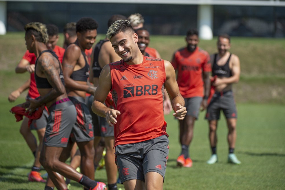 Andreas Pereira em treino do Flamengo &mdash; Foto: Alexandre Vidal / Flamengo