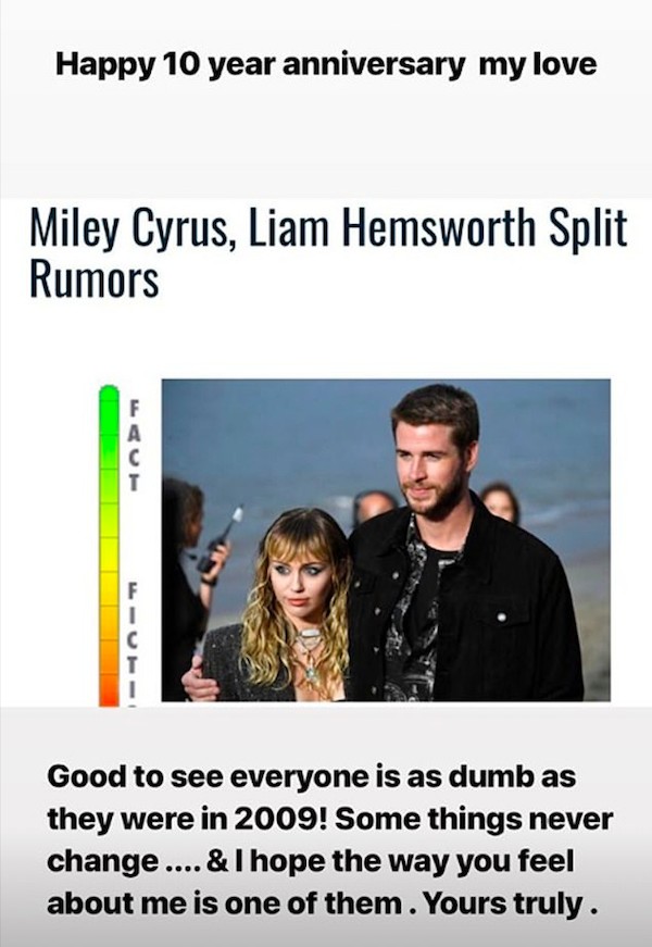 O post compartilhado por Miley Cyrus celebrando seus 10 anos de relacionamento com o ator Liam Hemsworth e ironizando os boatos constantes de que o casamento dos dois estaria em crise (Foto: Instagram)