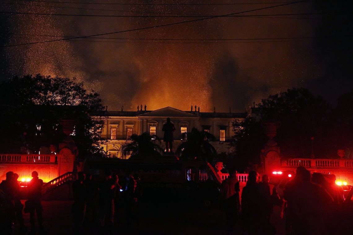 Exposição sobre Museu Nacional tem peça refeita por estudante