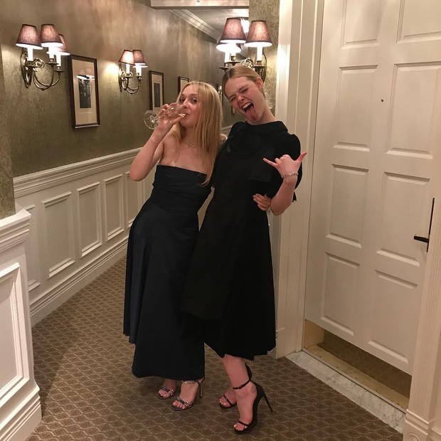 Elle Fanning e Dakota Fanning (Foto: Reprodução/Instagram)