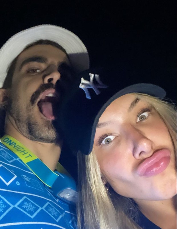 Caio Castro e a namorada, Daiane de Paula (Foto: Reprodução/Instagram)