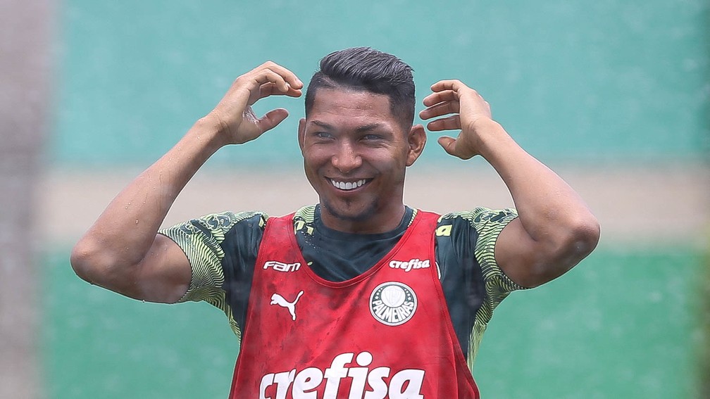 Gols, memes e bateria: como Rony deu a volta por cima e se tornou peça-chave no Palmeiras