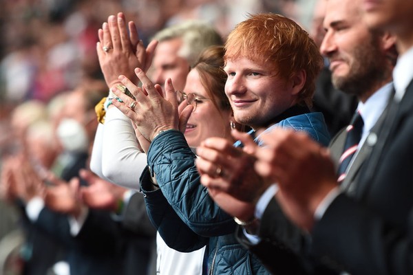 Ed Sheeran em partida entre Inglaterra e Alemanha pela Eurocopa (Foto: Getty Images)