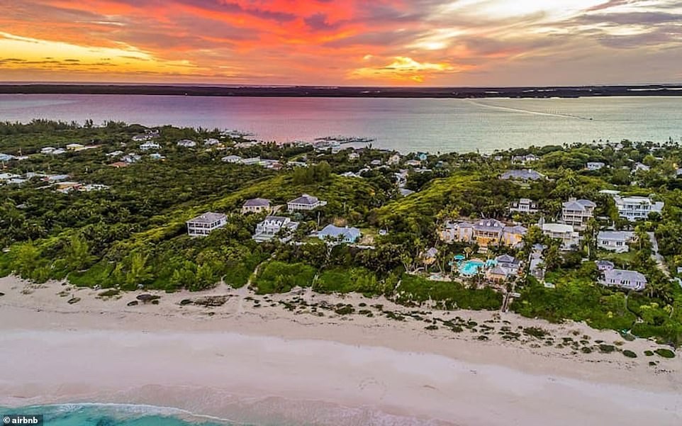 Mansão luxuosa nas Bahamas onde Kylie Jenner está de férias (Foto: Airbnb)