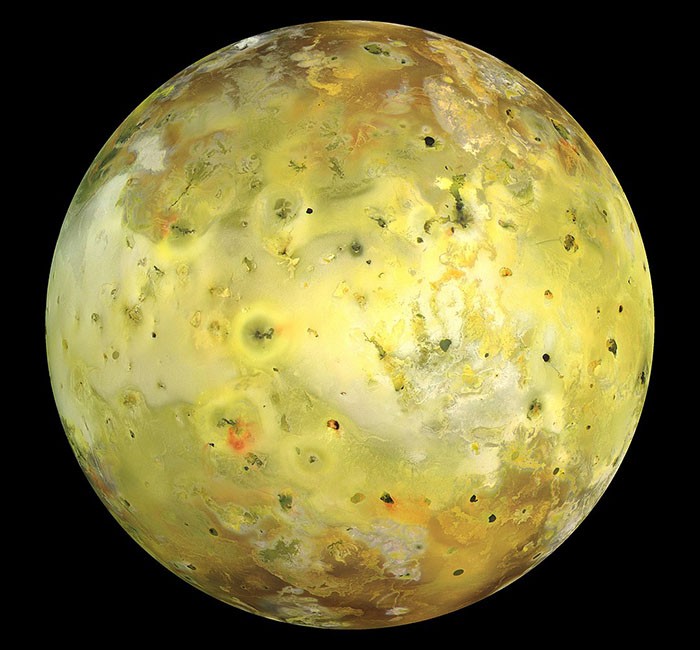 Io: lua de Júpiter tem vulcão que deve entrar em erupção a qualquer momento (Foto: Wikimedia Commons)