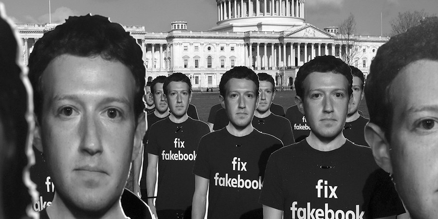 Zuckerbergs de papelão colocados em frente ao Congresso americano pelo grupo ativista Avaaz no dia do depoimento do CEO do Facebook ao Senado (Foto: LEAH MILLIS/REUTERS)