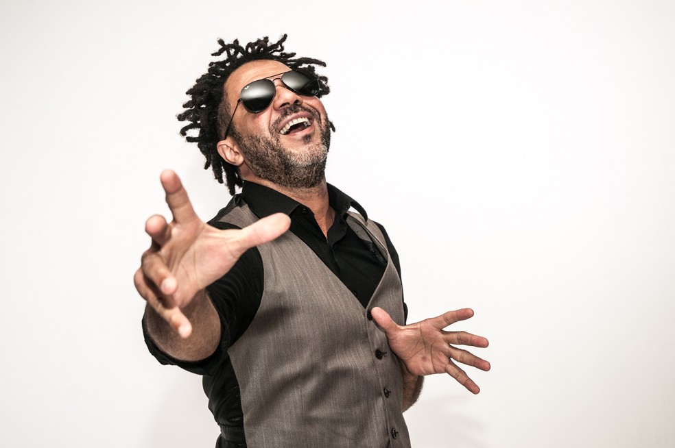 Tonho Costa apresenta novamente o show “As Meninas da Rua de Cima” neste sábado (29) a partir das 22h no Bar Valentino. — Foto: Celso Pacheco.