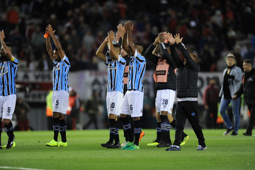 Grêmio encorpa em momento decisivo e repete estratégia quase infalível de títulos