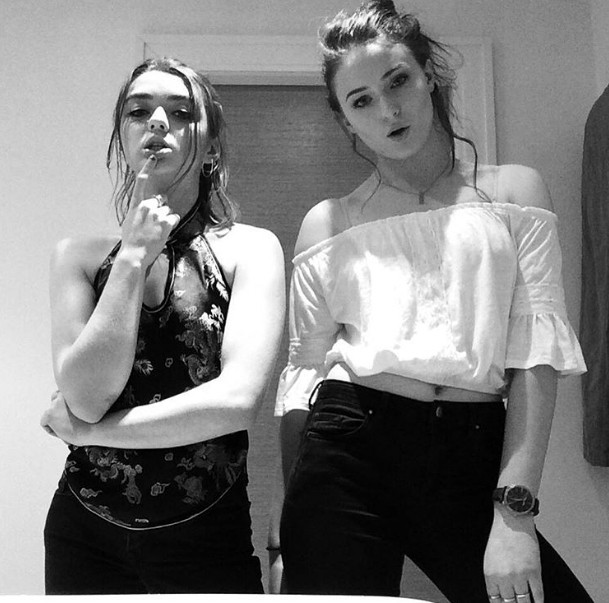 Maisie Williams e Sophie Turner (Foto: Instagram)