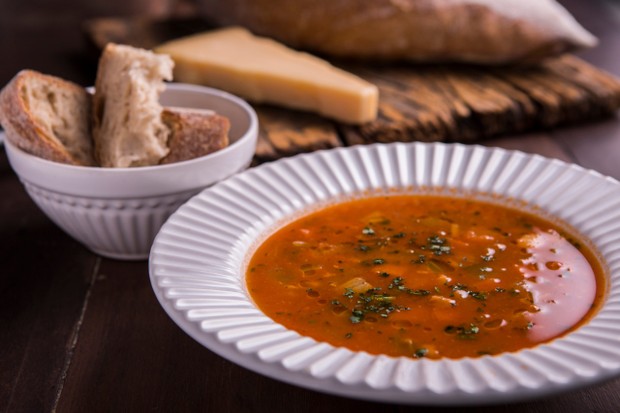 Receita de sopa com feijão branco e abobrinha para os dias frios (Foto: Divulgação/Bráz Trattoria)