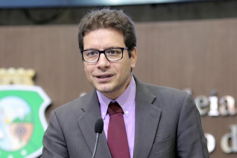 Renato Roseno é candidato pelo Psol — Foto: Reprodução SVM