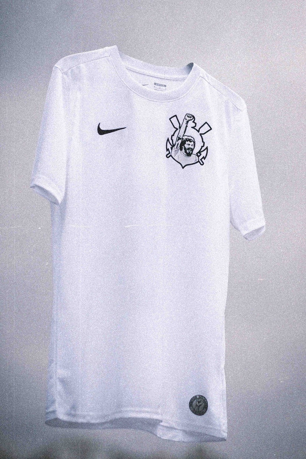 Camisa homenageia Sócrates, ídolo do clube - Corinthians/Nike/Divulgação