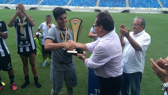 Breno ABC sub-19 campeão (Foto: Carlos Cruz/GloboEsporte.com)