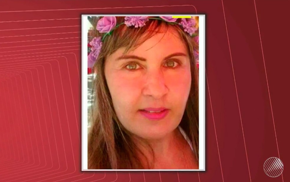 Aposentada foi encontrada morta dentro de casa em Feira de Santana (Foto: Reprodução/TV Bahia)