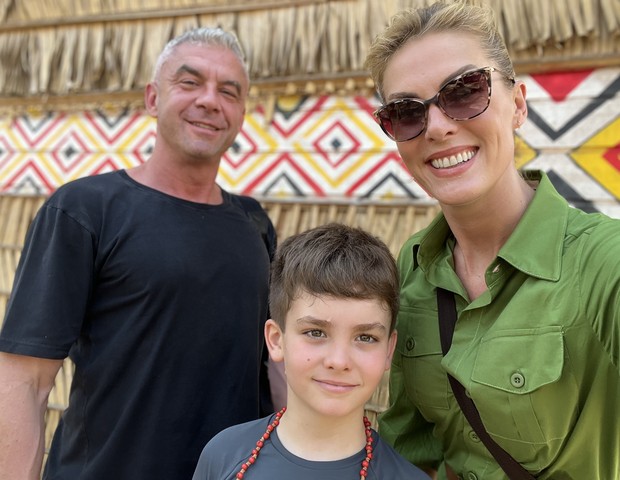 Ana Hickmann e família curtem férias em Manaus (Foto: Instagram)