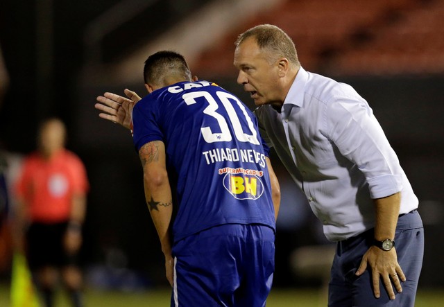 Mano analisa cobranças após duas decepções e vê obrigação no Brasileiro: Precisamos iniciar bem