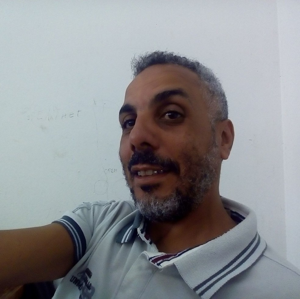Professor desabafa após ser atingido por lixeira em sala de aula em Bertioga, SP — Foto: Reprodução/Facebook
