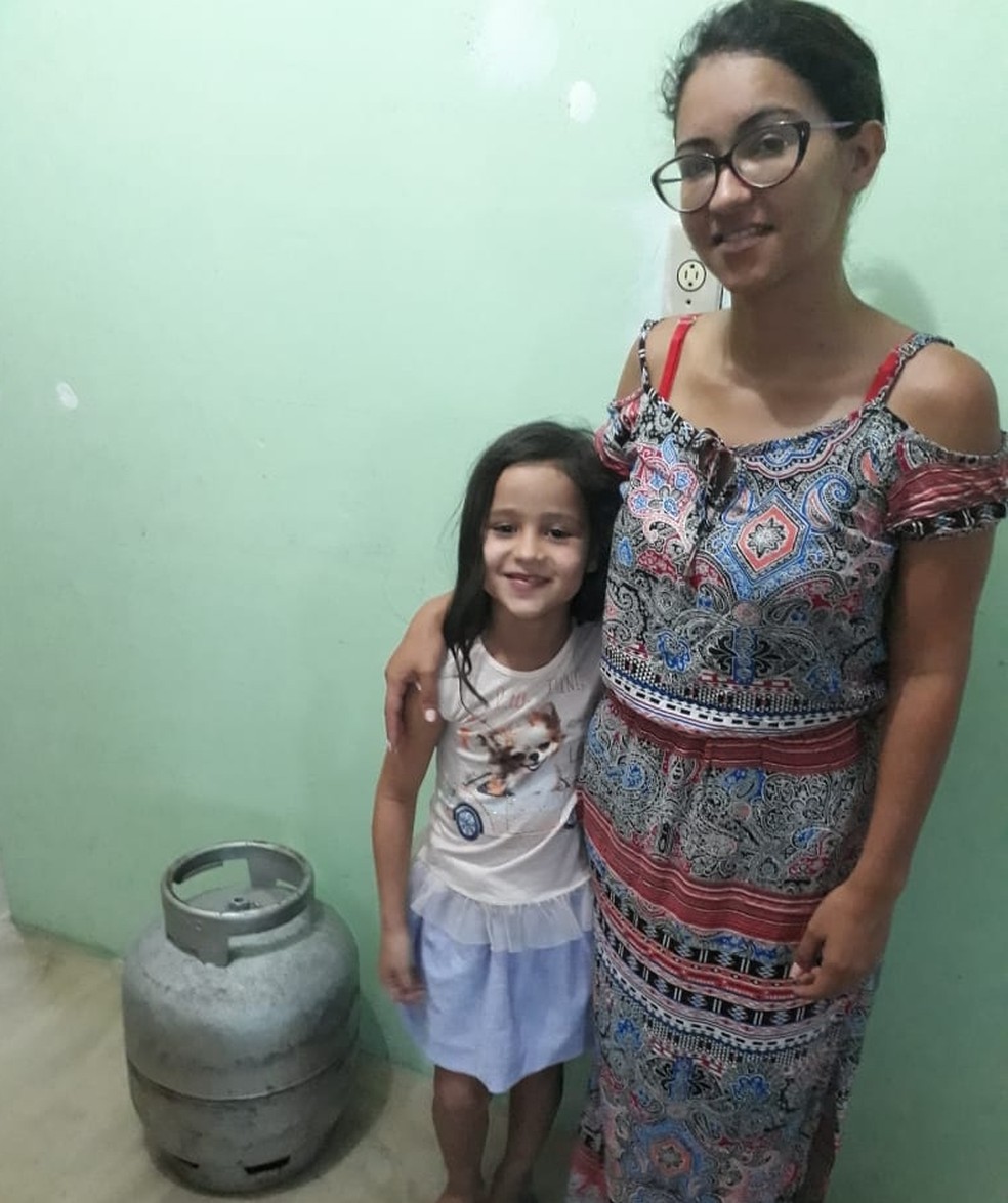 Crianças da PB ganham caixas de biscoito de presente de Natal após pedido  nas redes sociais | Paraíba | G1