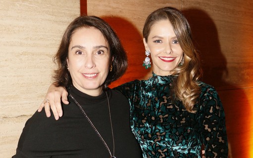 Andrea Dantas, diretora de QUEM, Marie Claire e customizadas, com a atriz Bianca Rinaldi