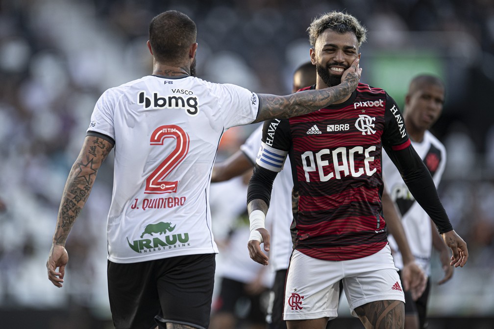 Quintero e Gabigol, Vasco x Flamengo — Foto: Jorge Rodrigues/AGIF