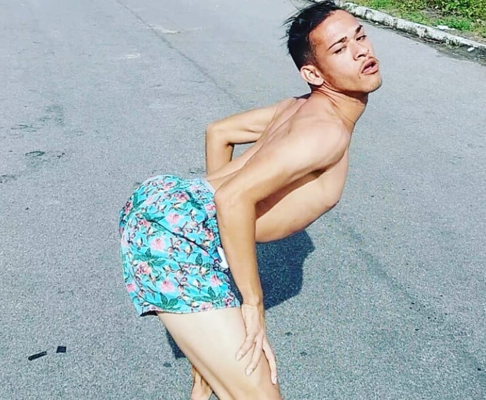 O danÃ§arino Yrlan Souza em vÃ­deo da coreografia 'Teile e zaga', que viralizou na internet (Foto: ReproduÃ§Ã£o/Instagram/Yrlan Souza)