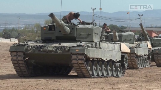 Ucrânia recebe primeiros tanques Leopard enviados pela Alemanha