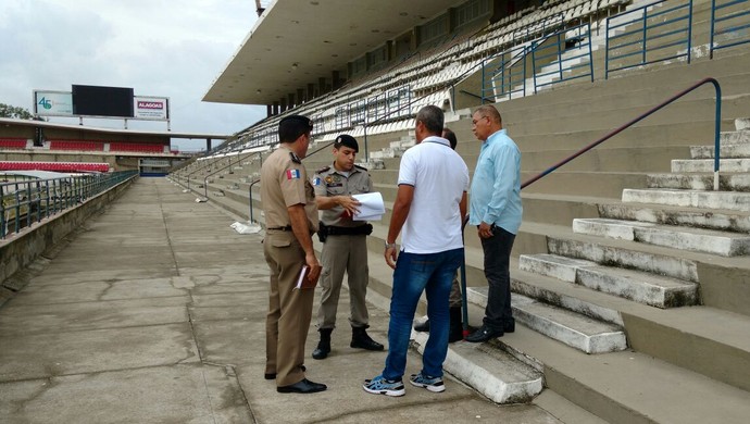 Polícia Militar faz nova vistoria Estádio Rei Pelé (Foto: Aldo Correia / Arquivo Pessoal)