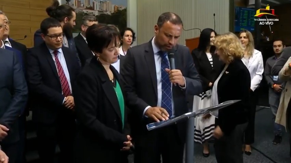 Jaqueline Coutinho toma posse como prefeita de Sorocaba — Foto: Reprodução/TV Câmara