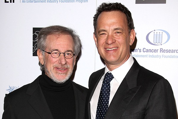 Steven Spielberg e Tom Hanks trabalham juntos mais uma vez (Foto: Getty Images)