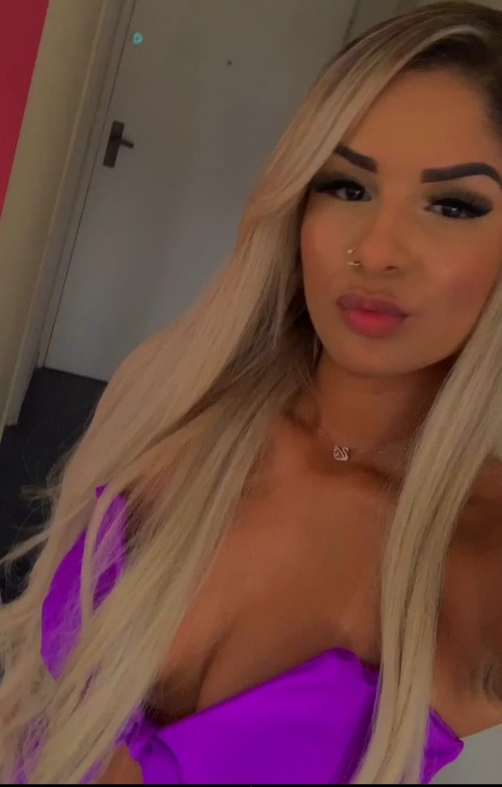 Modelo Larissa do Santos, de 23 anos, foi morta e carbonizada no &uacute;ltimo s&aacute;bado (9) em Ilhabela, SP &mdash; Foto: Reprodu&ccedil;&atilde;o/Facebook