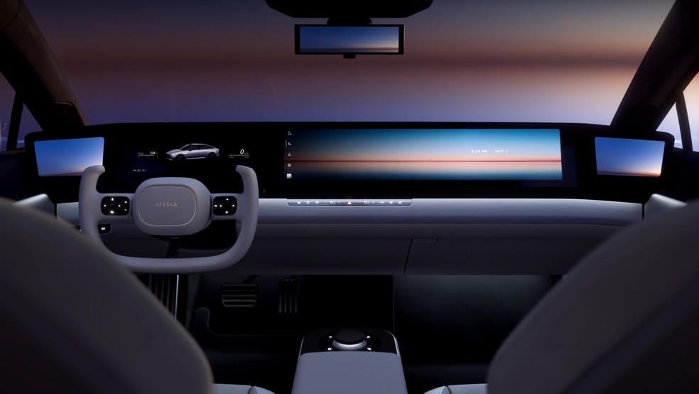O PS5 integrado ficará disponível no sistema do carro, e os jogos poderão ser visualizados no painel ou nas telas do banco de trás — Foto: Divulgação/Sony