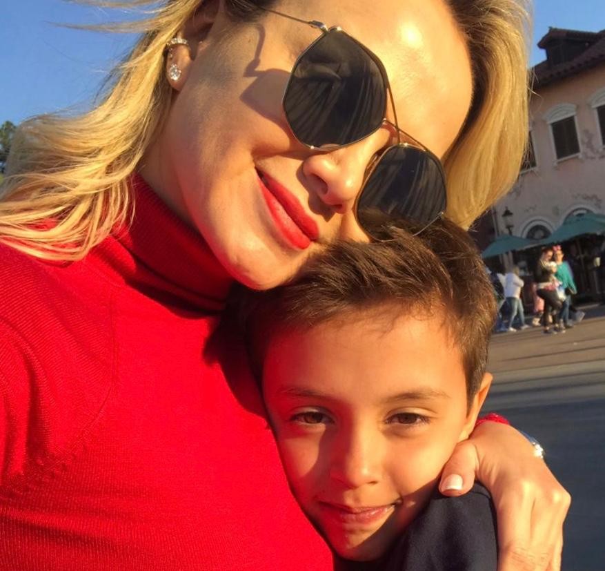 Eliana com o filho Arthur (Foto: Instagram)