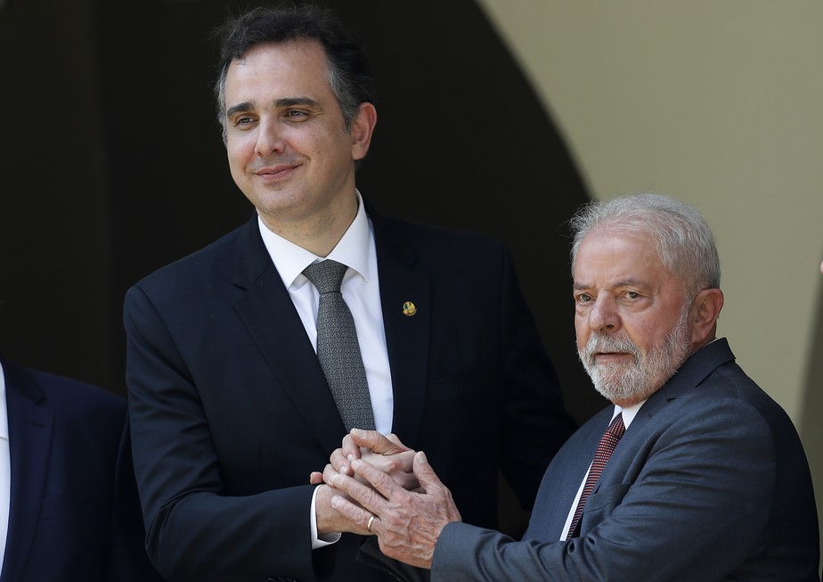 Antes da posse, o presidente Luiz Inácio Lula da Silva se encontrou com o presidente do Senado, Rodrigo Pacheco (PSD-MG), em Brasília