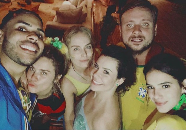 Hugo Gloss, Carolina Dieckmann, AngÃ©lica, Fernanda Souza, Leo Fuchs e Bruna Marquezine (Foto: ReproduÃ§Ã£o Instagram)