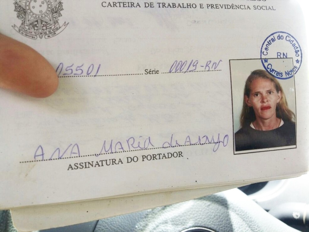 VÃ­tima foi identificada como Ana Maria de AraÃºjo  (Foto: PM/DivulgaÃ§Ã£o)