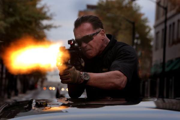 Arnold Schwarzenegger em cena de 'Sabotage' (Foto: Divulgação)