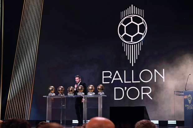 Messi vence a sexta Bola de Ouro da carreira (Foto: Getty Images)