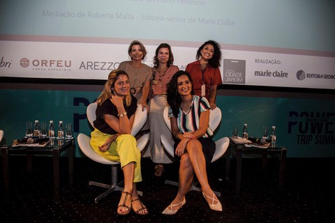Roberta Malta, editora sênior de Marie Claire, Vivi Duarte, CEO do Plano Feminino, Luciana Araújo, co-fundadora Maternidade nas Empresa, Suzana Zaman, também do Maternidade nas Empresas, e Paula Paschoal, diretora geral do PayPal Brasil (Foto: Sirc)
