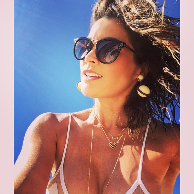 Flávia Alessandra em foto no Instagram (Foto: reprodução/Instagram)