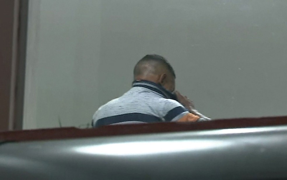 Suspeito de matar transexual Larissa Rodrigues é preso — Foto: Jorge dos Santos/TV Globo