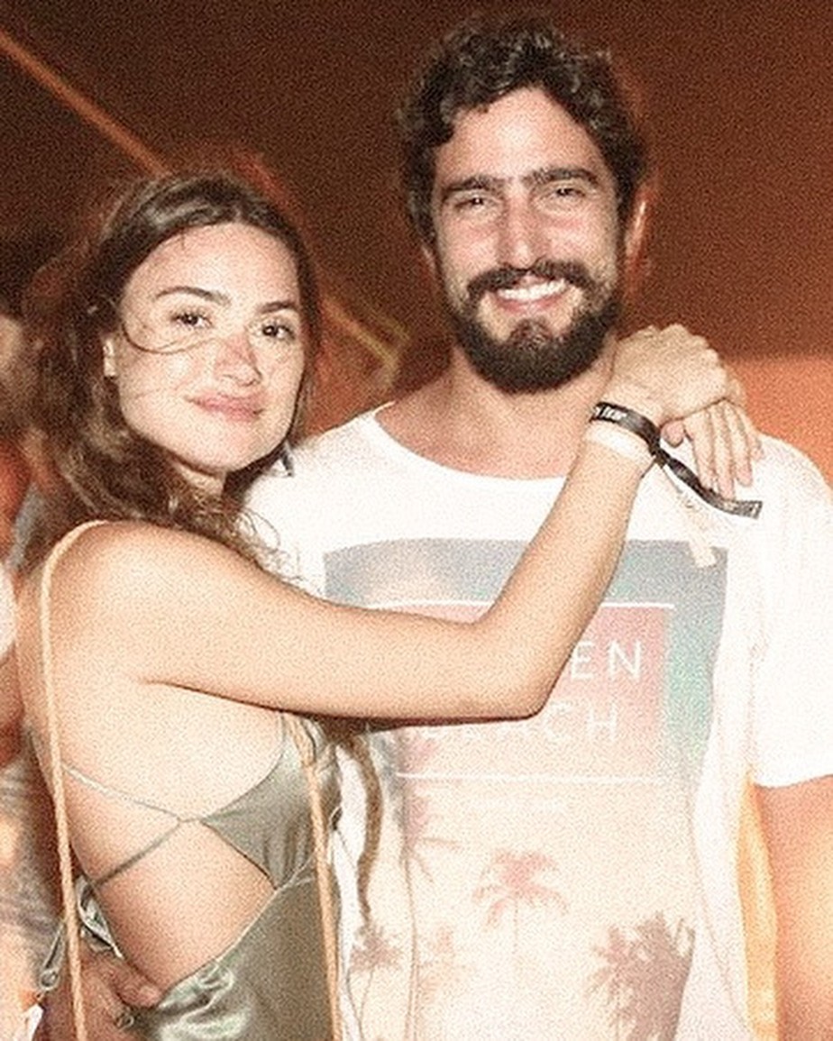 Renato Goés e Thaila Ayala