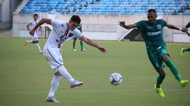 Jogo foi bem disputado na primeira etapa