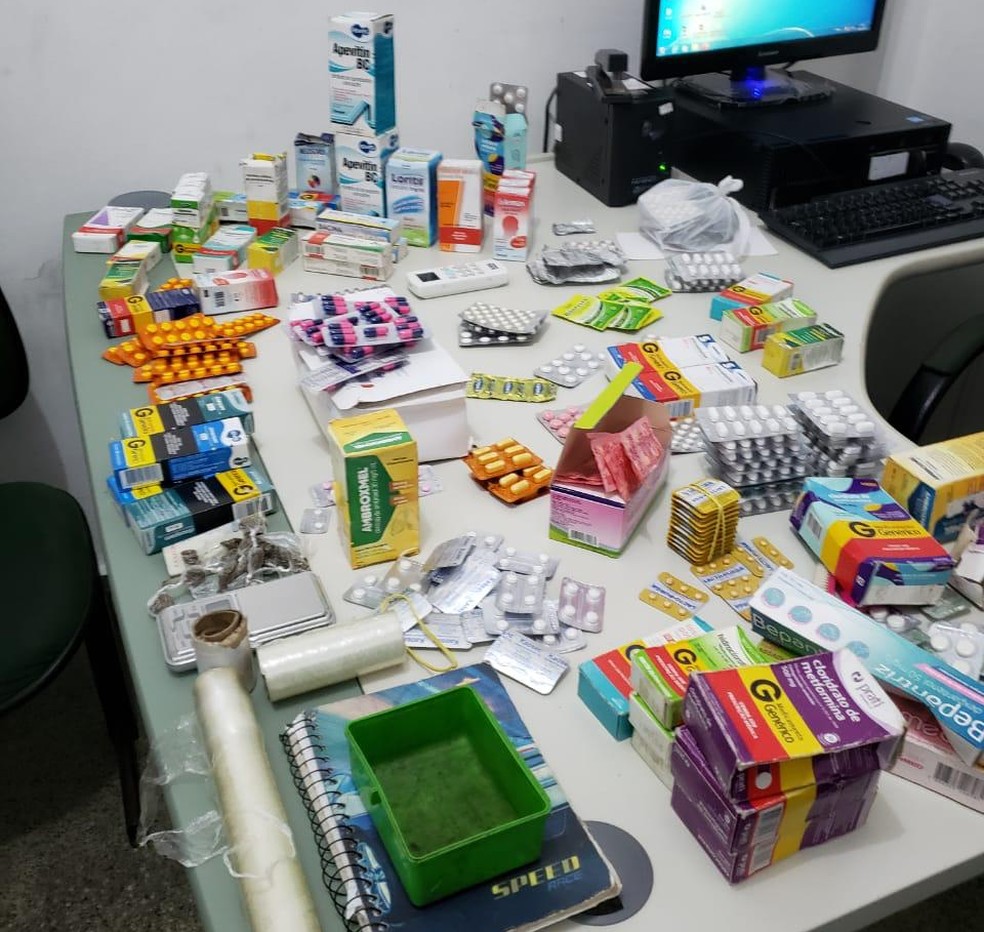 Medicamentos eram comercializados de forma irregular em Fortaleza — Foto: Polícia Civil/Divulgação