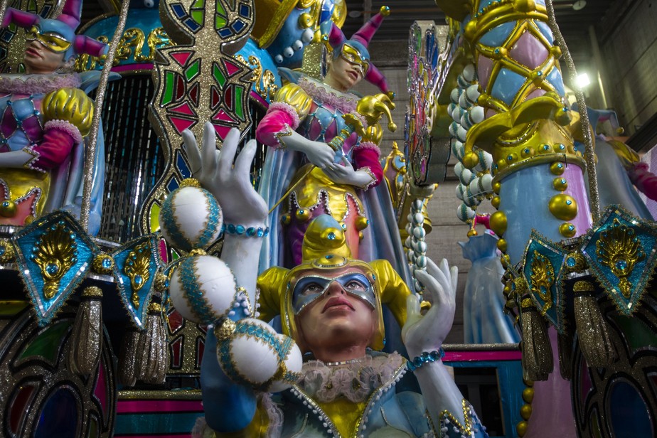 Carnaval é uma das festas religiosas celebradas pela Vila Isabel em 2023