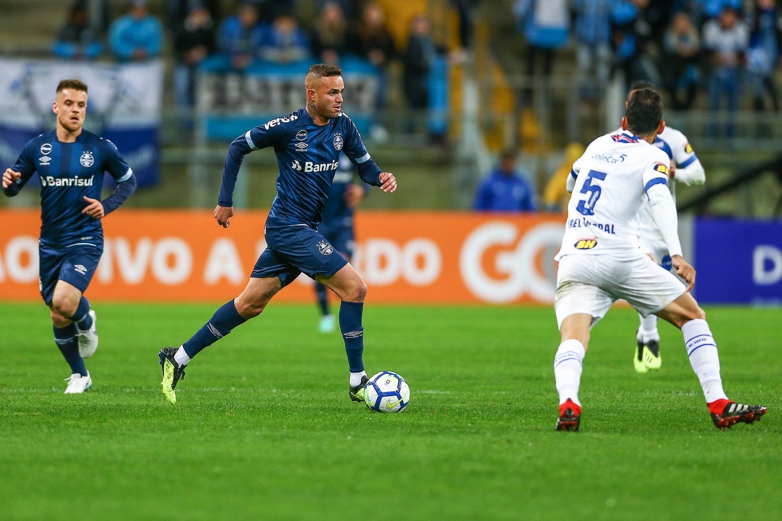 Luan justifica pênalti perdido contra o Cruzeiro: Saio de cabeça erguida