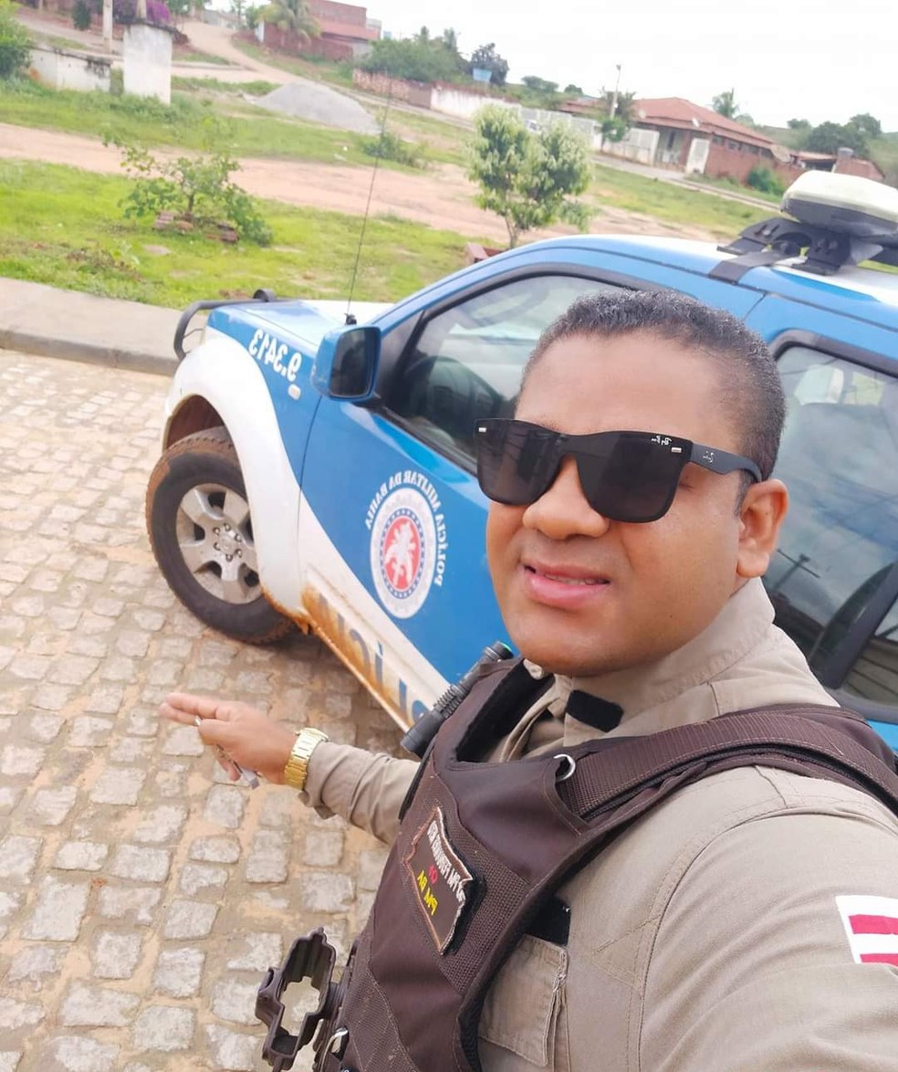 PM suspeito de assaltar farmácia no sudoeste da BA  — Foto: Redes sociais